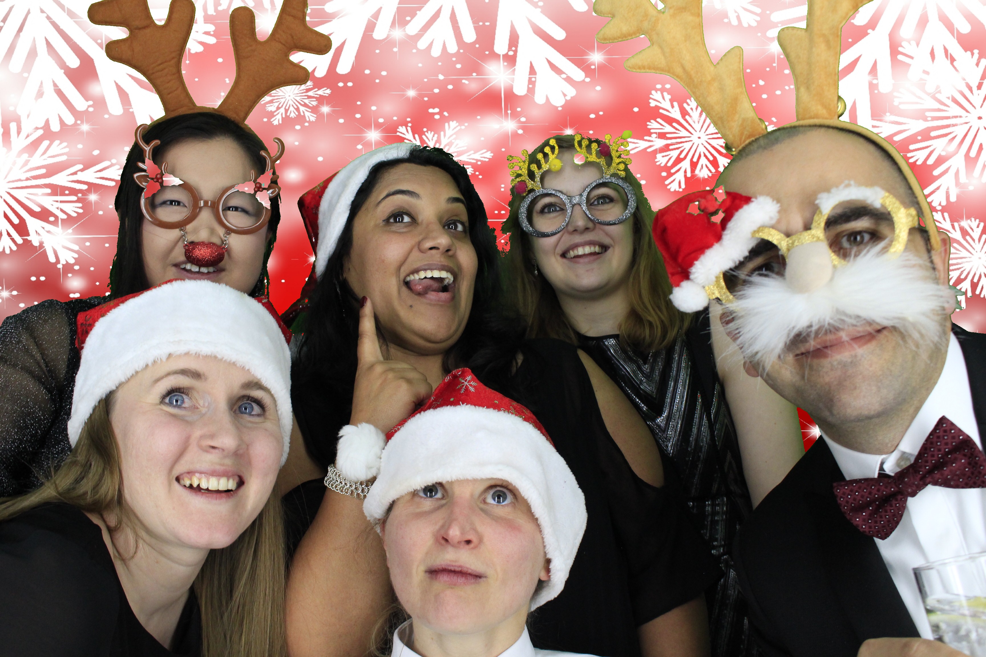 Acosta Europe Christmas Party 2018 | View more photos from the event at gallery.myphotoboothexperience.co.uk/u/MyPhotoBoothExperienceLtd/Acosta-Europe-Christmas-Party-2018
